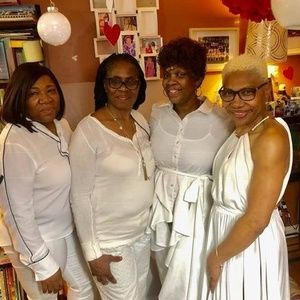 Meet your Posher, Joan